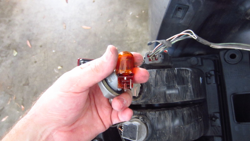 Jeep-Compass-Tail-Light-Bulbs-Replacement-Guide-012