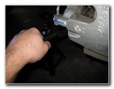 Jeep-Grand-Cherokee-Front-Brake-Pads-Replacement-Guide-035