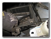 Jeep-Grand-Cherokee-Headlight-Bulbs-Replacement-Guide-007