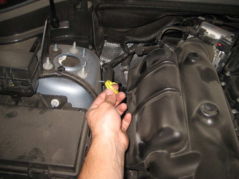 Jeep-Grand-Cherokee-Pentastar-V6-Engine-Oil-Change-Guide-007