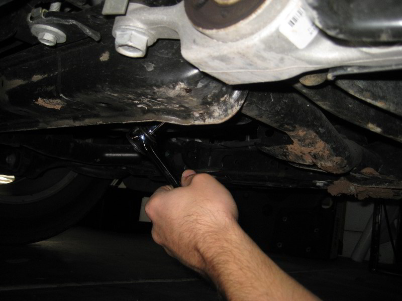 Jeep-Grand-Cherokee-Pentastar-V6-Engine-Oil-Change-Guide-013