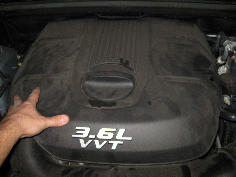 Jeep-Grand-Cherokee-Pentastar-V6-Engine-Oil-Change-Guide-024