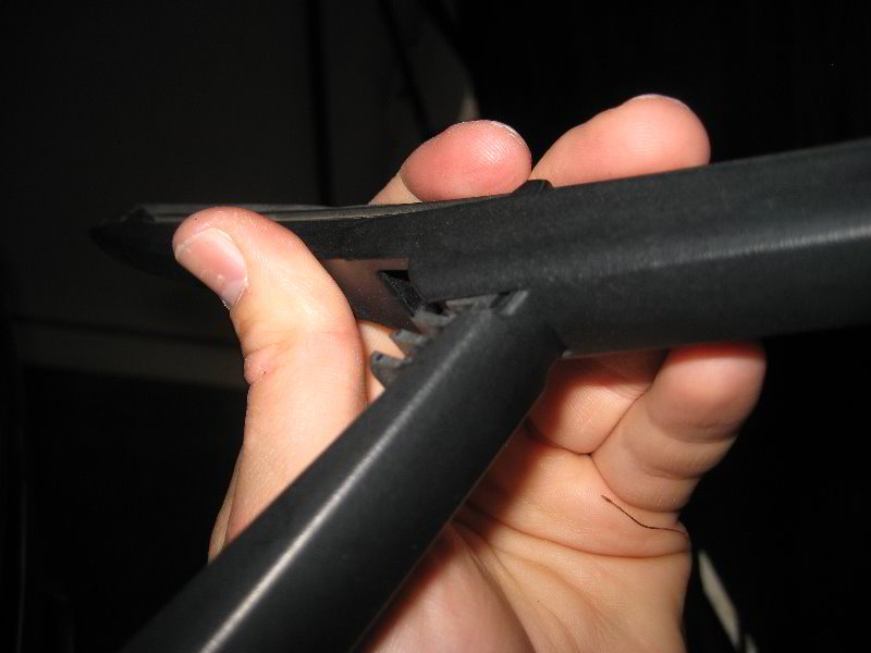 JeepGrandCherokeeRearWindowWiperBladeReplacementGuide006