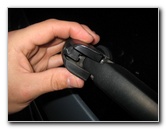 Jeep-Grand-Cherokee-Rear-Window-Wiper-Blade-Replacement-Guide-012