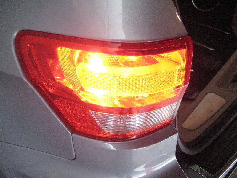 Jeep-Grand-Cherokee-Tail-Light-Bulbs-Replacement-Guide-024