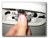 Jeep-Liberty-Cargo-Area-Light-Bulb-Replacement-Guide-008