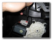 Jeep-Liberty-Door-Panel-Removal-Speaker-Replacement-Guide-028