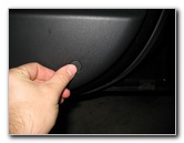 Jeep-Liberty-Door-Panel-Removal-Speaker-Replacement-Guide-039