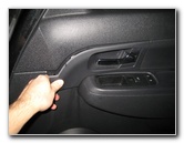 Jeep-Liberty-Door-Panel-Removal-Speaker-Replacement-Guide-043