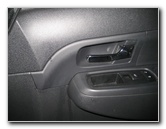 Jeep-Liberty-Door-Panel-Removal-Speaker-Replacement-Guide-044