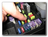 Jeep-Liberty-Electrical-Fuse-Replacement-Guide-009