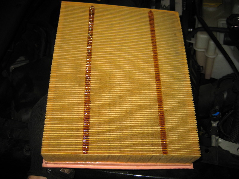 Jeep-Liberty-V6-EKG-Engine-Air-Filter-Replacement-Guide-006