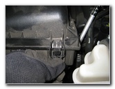 Jeep-Liberty-V6-EKG-Engine-Air-Filter-Replacement-Guide-011