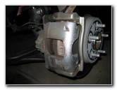 Jeep-Liberty-Front-Brake-Pads-Replacement-Guide-007