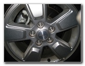 Jeep-Liberty-Front-Brake-Pads-Replacement-Guide-033