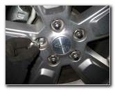 Jeep-Liberty-Front-Brake-Pads-Replacement-Guide-034