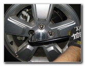 Jeep-Liberty-Front-Brake-Pads-Replacement-Guide-036