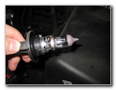 Jeep-Liberty-Headlight-Bulbs-Replacement-Guide-009