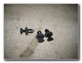 Jeep-Liberty-Headlight-Bulbs-Replacement-Guide-027