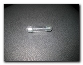 Jeep-Liberty-Overhead-Map-Light-Bulbs-Replacement-Guide-006