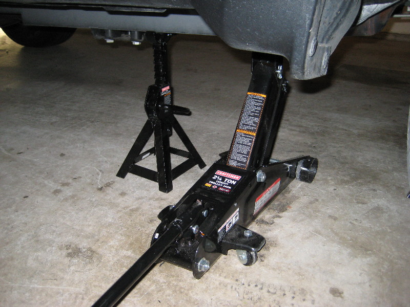 Jeep-Liberty-PowerTech-EKG-V6-Engine-Oil-Change-Guide-004