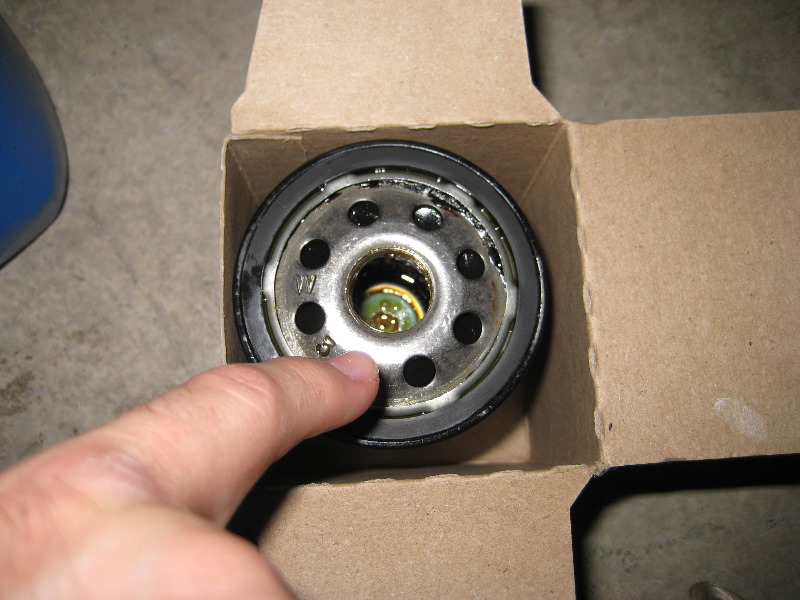 Jeep-Liberty-PowerTech-EKG-V6-Engine-Oil-Change-Guide-012