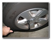 Jeep-Liberty-Rear-Brake-Pads-Replacement-Guide-002