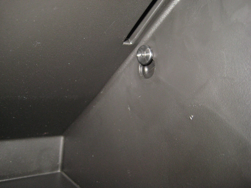 2007-2016-Jeep-Patriot-Cabin-Air-Filter-Replacement-Guide-023