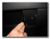 2007-2016-Jeep-Patriot-Cabin-Air-Filter-Replacement-Guide-004