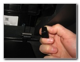 2007-2016-Jeep-Patriot-Cabin-Air-Filter-Replacement-Guide-008