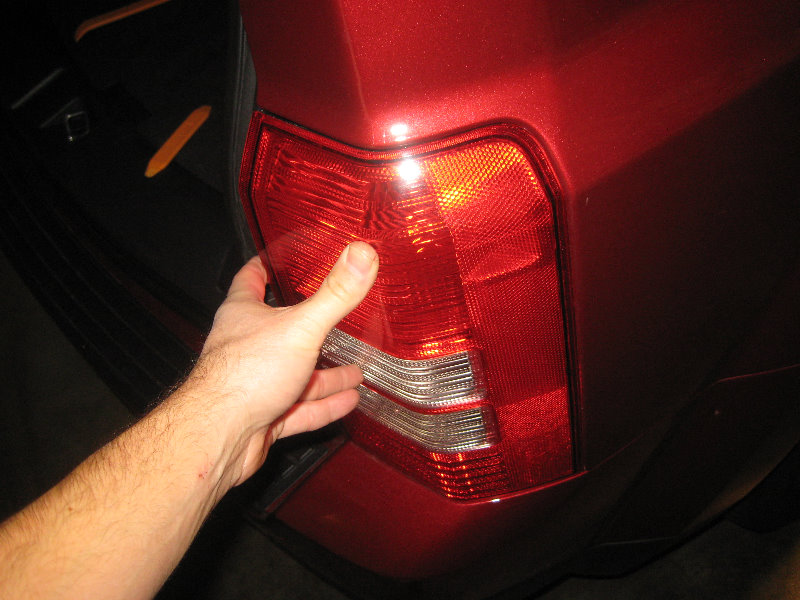 2007-2016-Jeep-Patriot-Tail-Light-Bulbs-Replacement-Guide-023