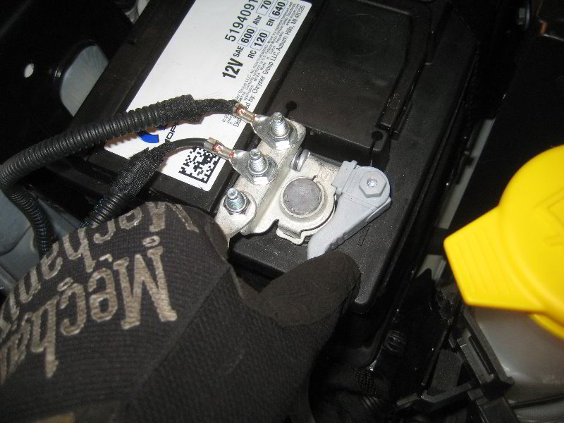 Jeep-Renegade-12V-Automotive-Battery-Replacement-Guide-044