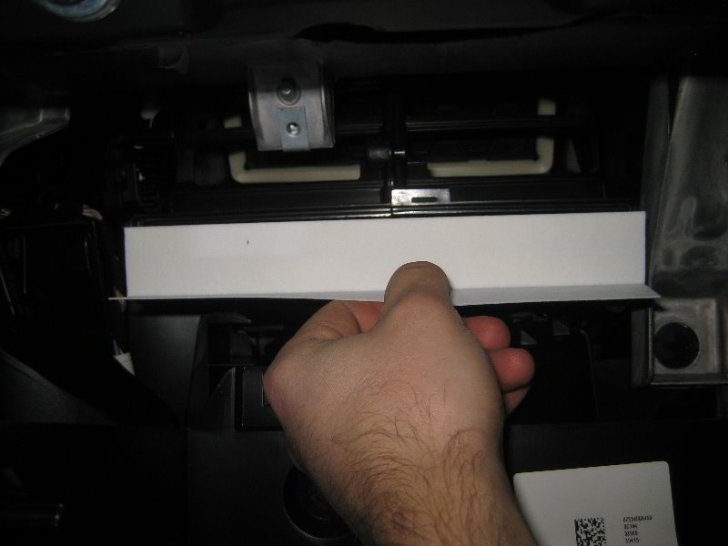 Jeep-Renegade-Cabin-Air-Filter-Replacement-Guide-029