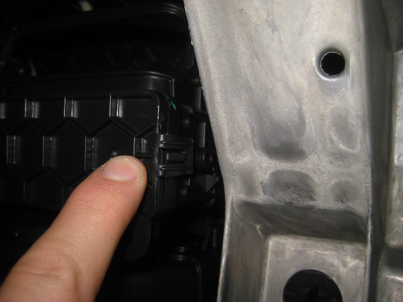 JeepRenegadeCabinAirFilterReplacementGuide038