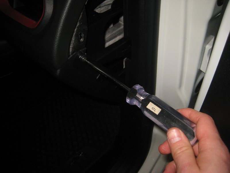 JeepRenegadeCabinAirFilterReplacementGuide045