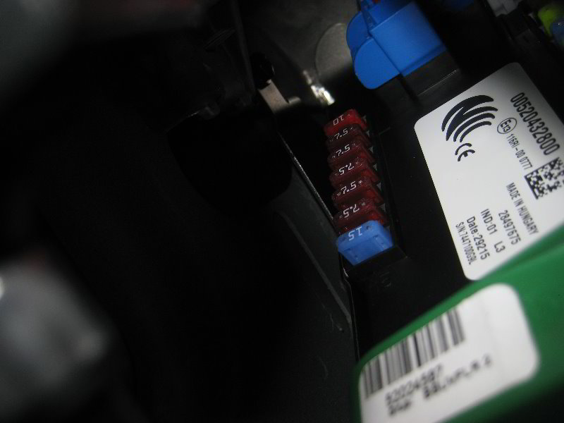 Jeep-Renegade-Electrical-Fuse-Relay-Replacement-Guide-018