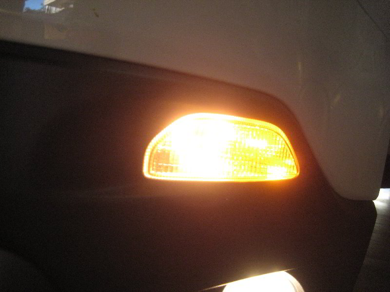 Jeep-Renegade-Front-Turn-Signal-DRL-Light-Bulbs-Replacement-Guide-030