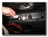 Jeep-Renegade-Interior-Door-Panel-Removal-Speaker-Replacement-Guide-062