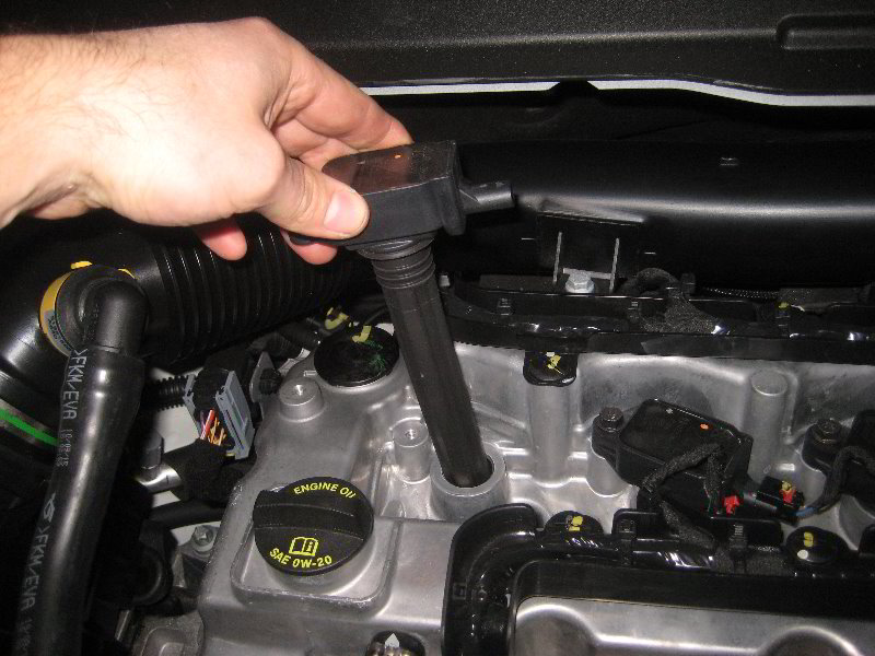 Jeep-Renegade-Tigershark-Engine-Spark-Plugs-Replacement-Guide-024