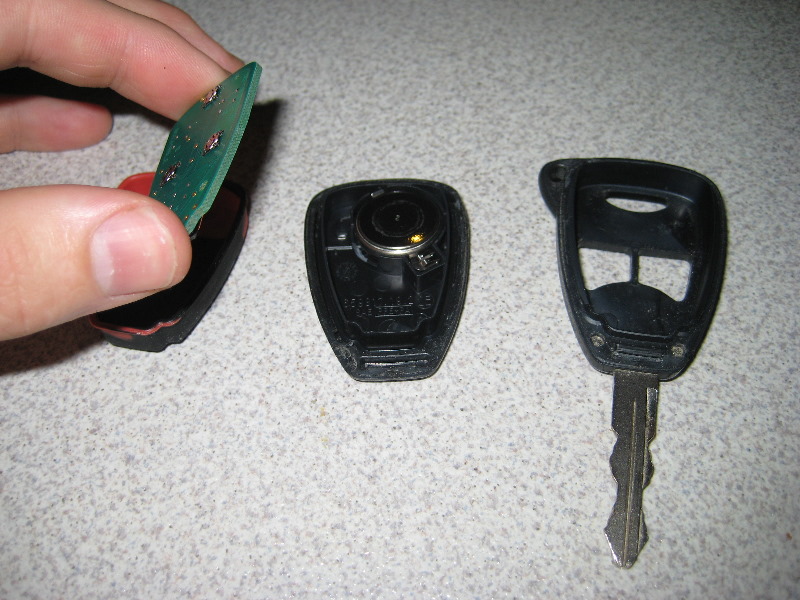 Jeep Wrangler Key Fob Remote Battery Replacement Guide 006