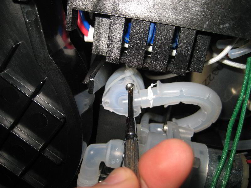 Keurig-B40-K-Cup-Coffee-Machine-Draining-Storage-Guide-030