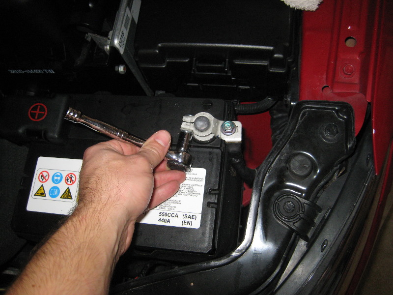 Kia-Forte-12-Volt-Car-Battery-Replacement-Guide-002