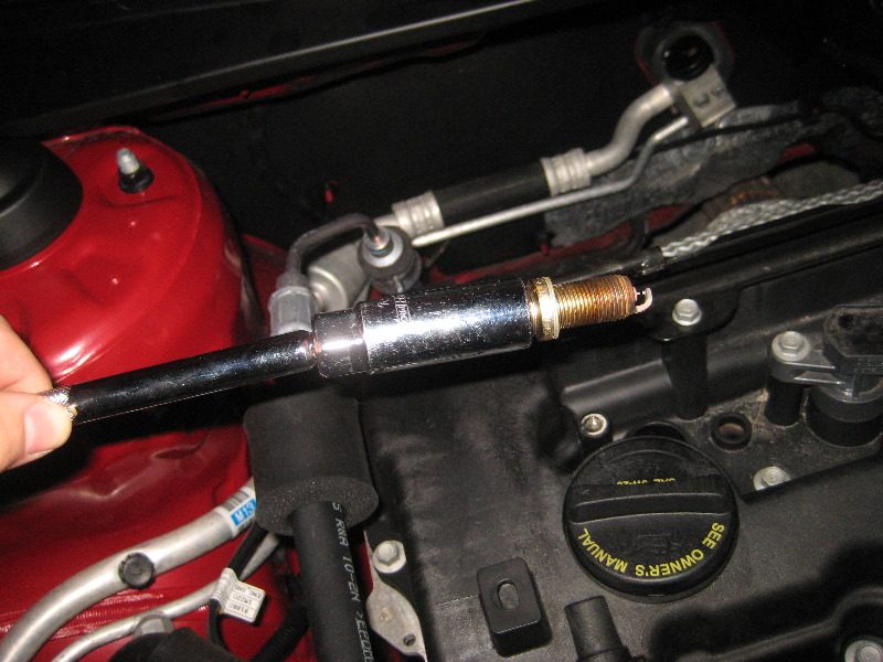 Kia-Forte-Theta-II-2L-Engine-Spark-Plugs-Replacement-Guide-016