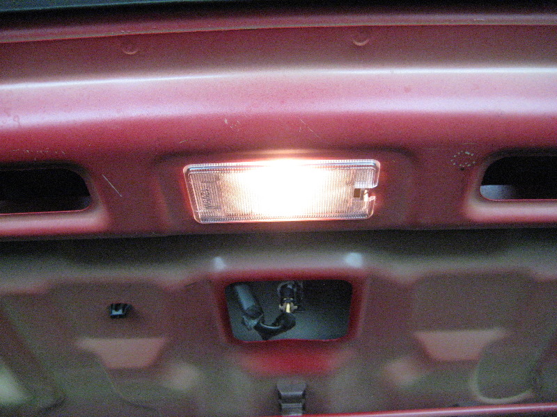 Kia-Forte-Trunk-Light-Bulb-Replacement-Guide-015