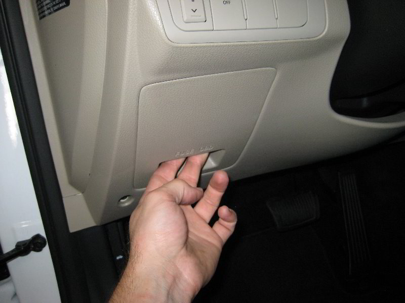 Kia-Optima-Electrical-Fuse-Replacement-Guide-010