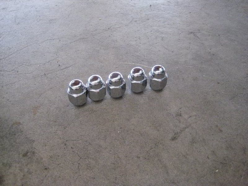 Kia-Optima-Rear-Disc-Brake-Pads-Replacement-Guide-005