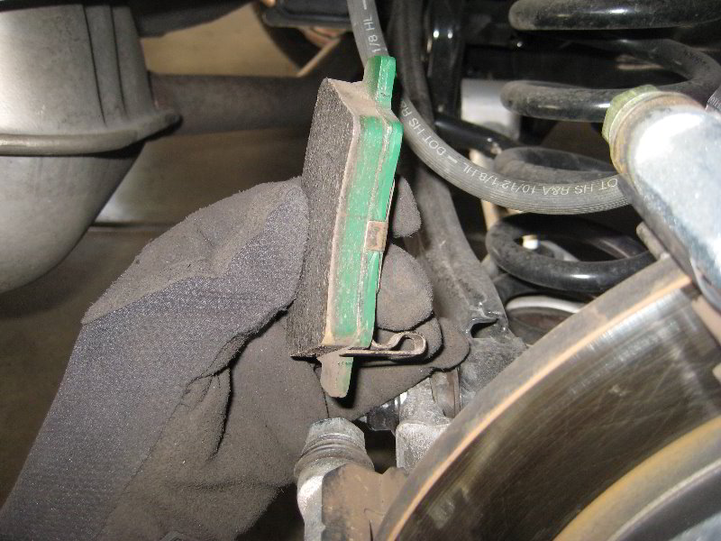 Kia-Optima-Rear-Disc-Brake-Pads-Replacement-Guide-022