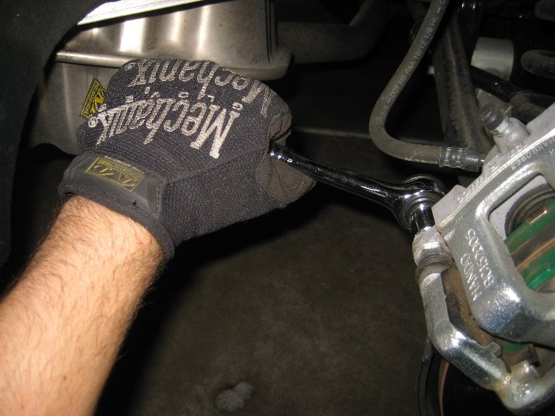 Kia-Optima-Rear-Disc-Brake-Pads-Replacement-Guide-029