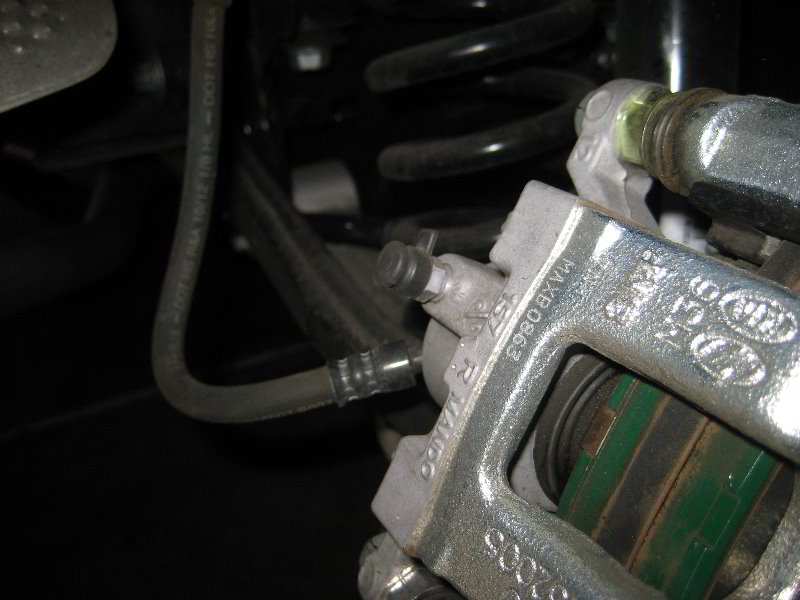 Kia-Optima-Rear-Disc-Brake-Pads-Replacement-Guide-030