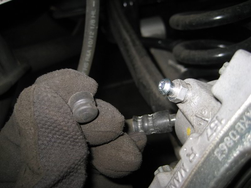 Kia-Optima-Rear-Disc-Brake-Pads-Replacement-Guide-031